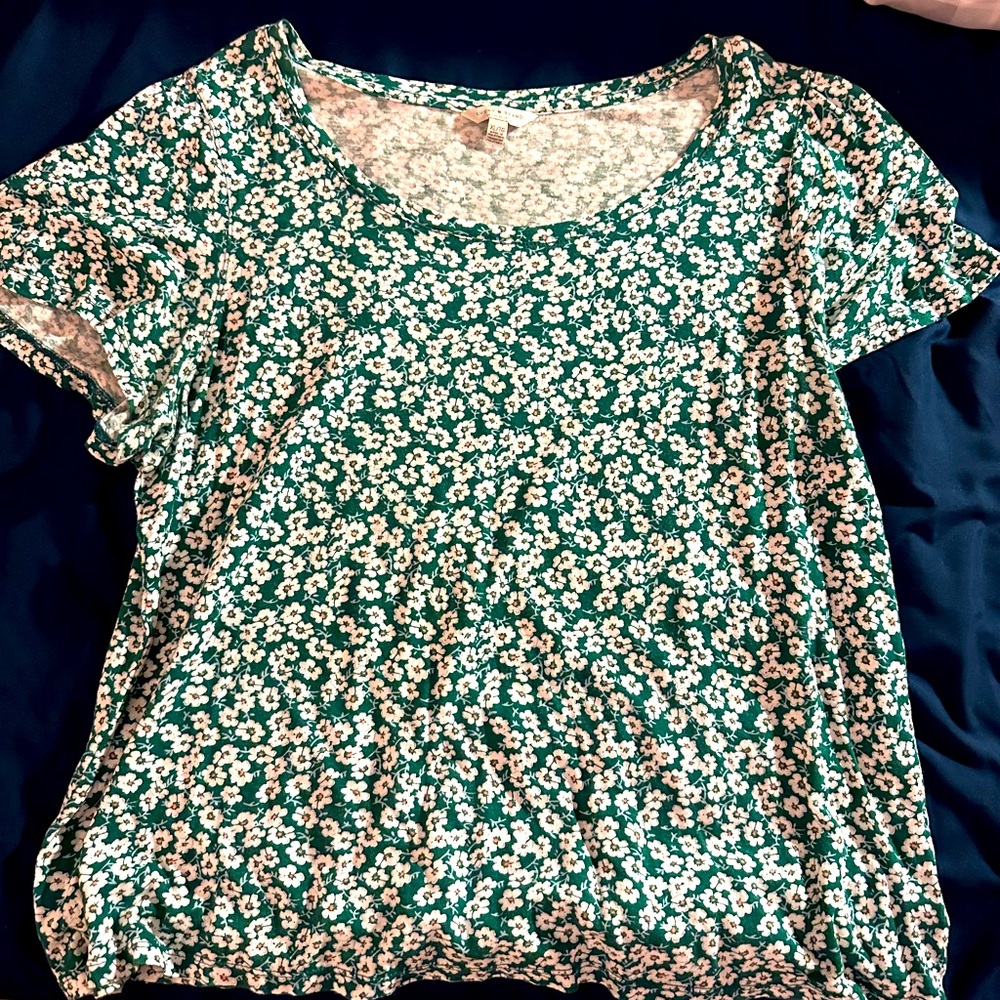 NWOT Lucky Brand XL Flutter Sleeve Green Flower T-shirt